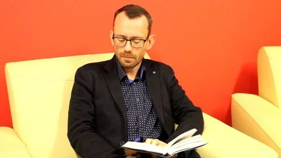 Константин Образцов с книгой